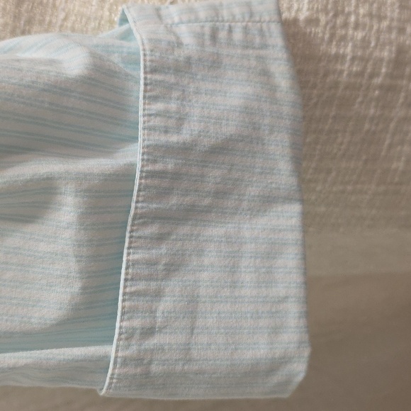 Women's Light Blue & White Striped Top Shirt Blouse Button Down Business Casual - Picture 4 of 8